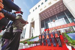 科技之星闪烁红毯 中国创制阔步向前
